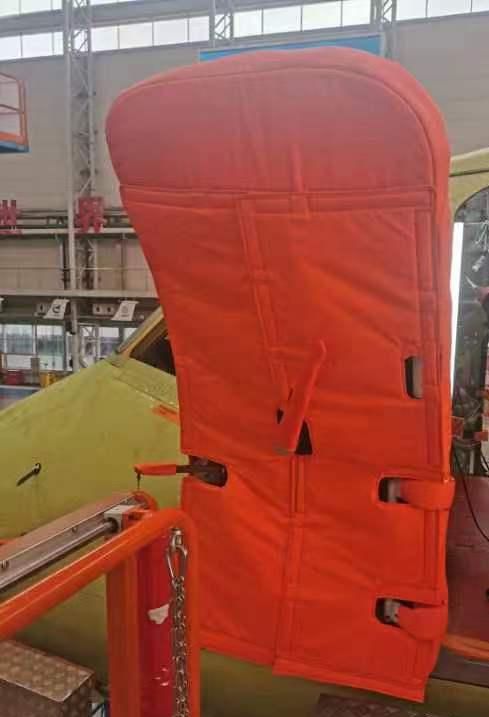 女子行動(dòng)隊(duì) 以專業(yè)制服為品質(zhì)把關(guān)，讓客戶安心無(wú)憂